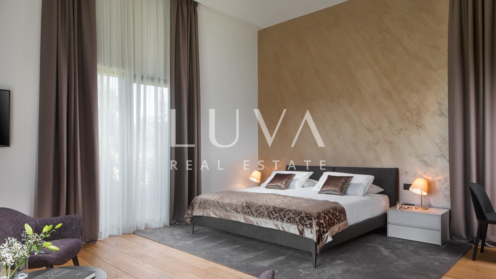 Istra, Bale, luksuzna vila s 3 bazena i wellnessom na prodaju