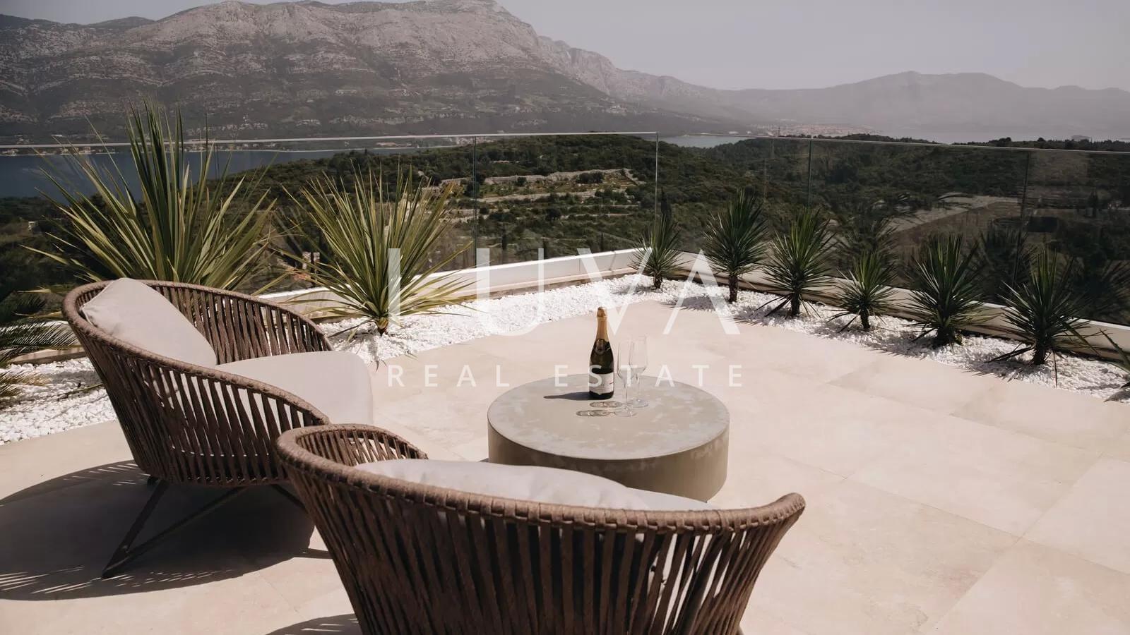 Korčula, luxury villa with pool near the sea for sale