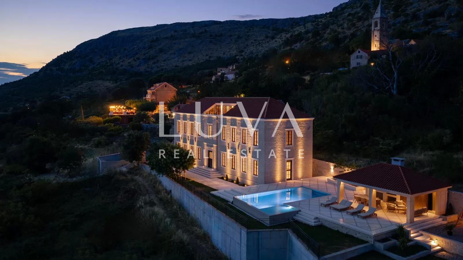 Podstrana, Split, luksuzna vila s bazenom za dugoročni najam