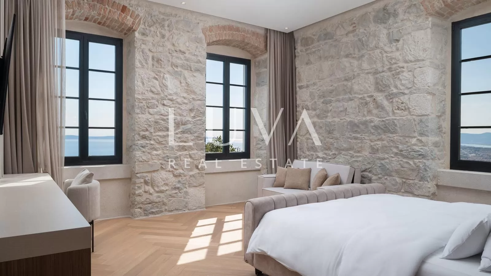 Podstrana, Split, luksuzna vila s bazenom za dugoročni najam