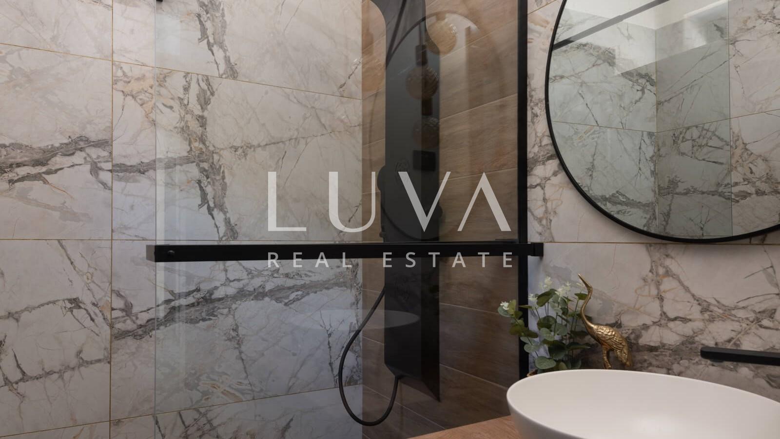 Starigrad, Luxusvilla mit Pool und Meerblick