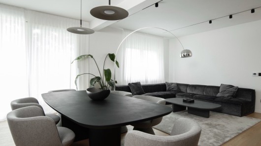 Zagreb, Srebrnjak, designer furnished apartment for sale