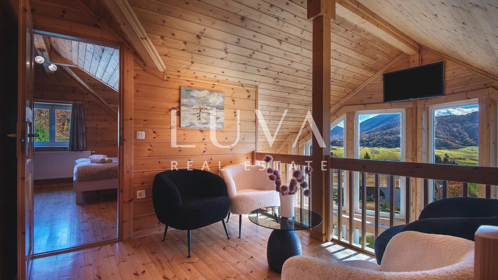 Mrkopalj, Gorski Kotar, moderna drvena kuća na prodaju