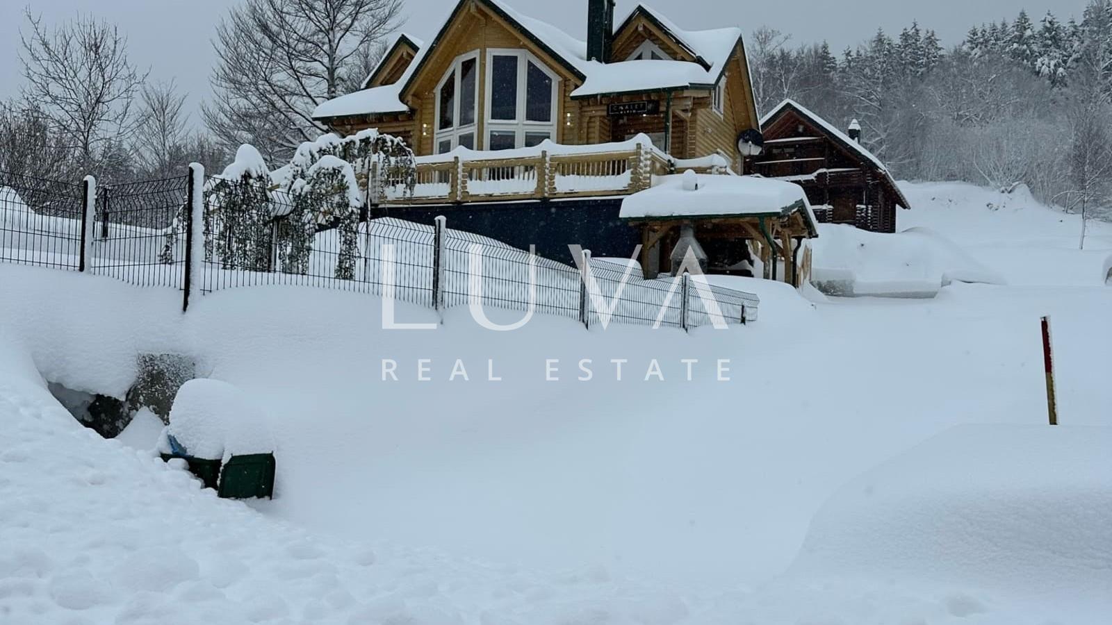 Mrkopalj, Gorski Kotar, moderna drvena kuća na prodaju