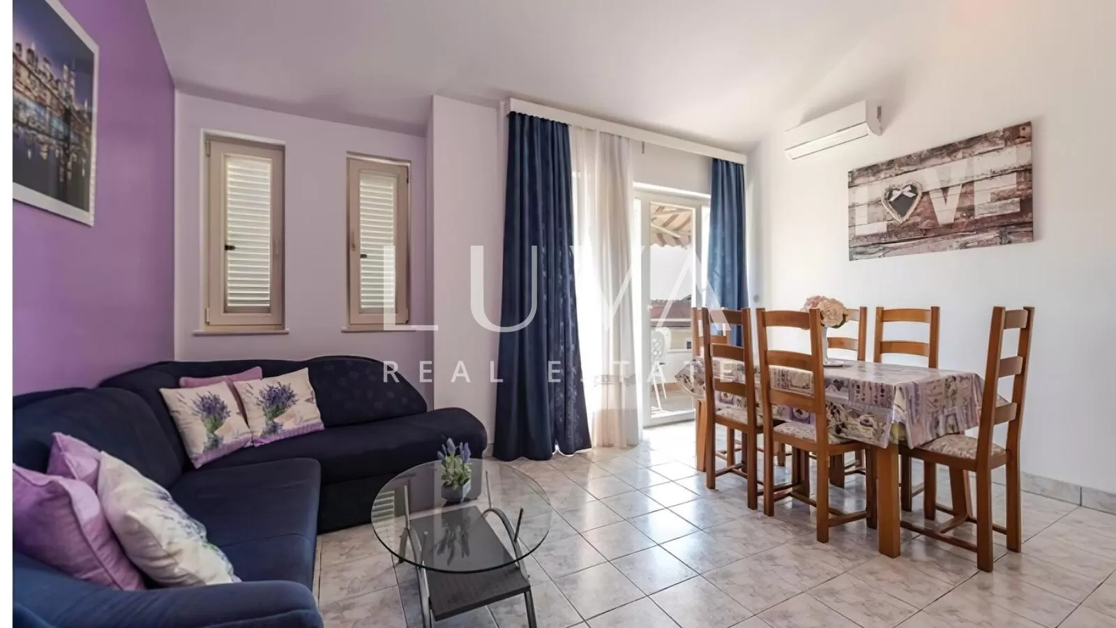 Privlaka, apartmanska kuća s bazenom na prodaju