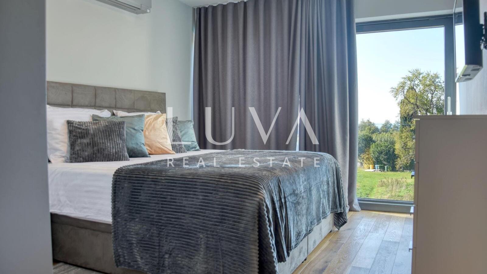 Poreč, Špadići, house with a pool near the sea for sale