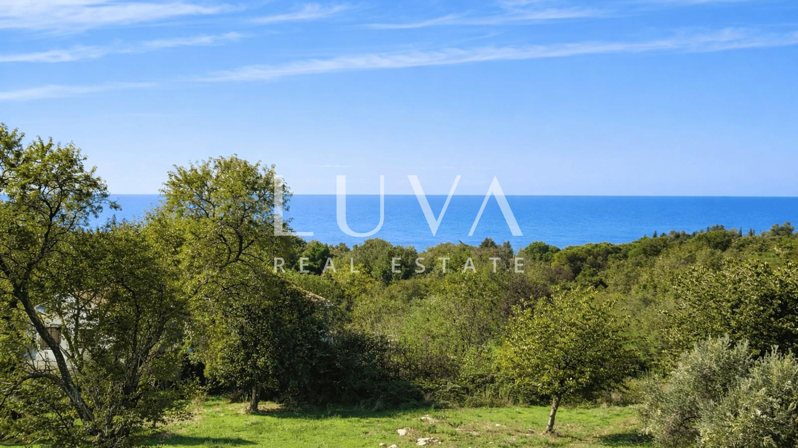 Poreč, Špadići, house with a pool near the sea for sale