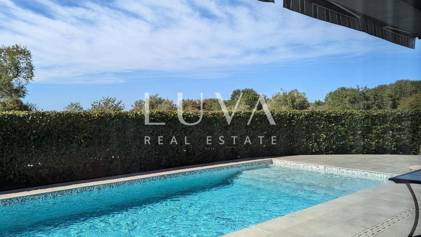 Poreč, Špadići, house with a pool near the sea for sale