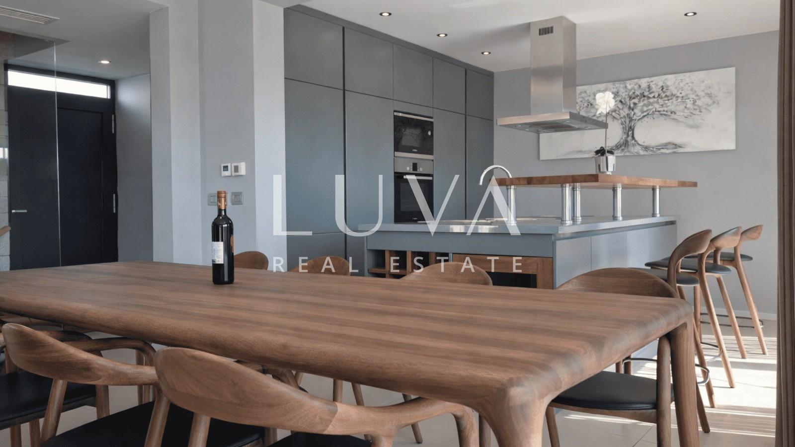 Poreč, Špadići, house with a pool near the sea for sale