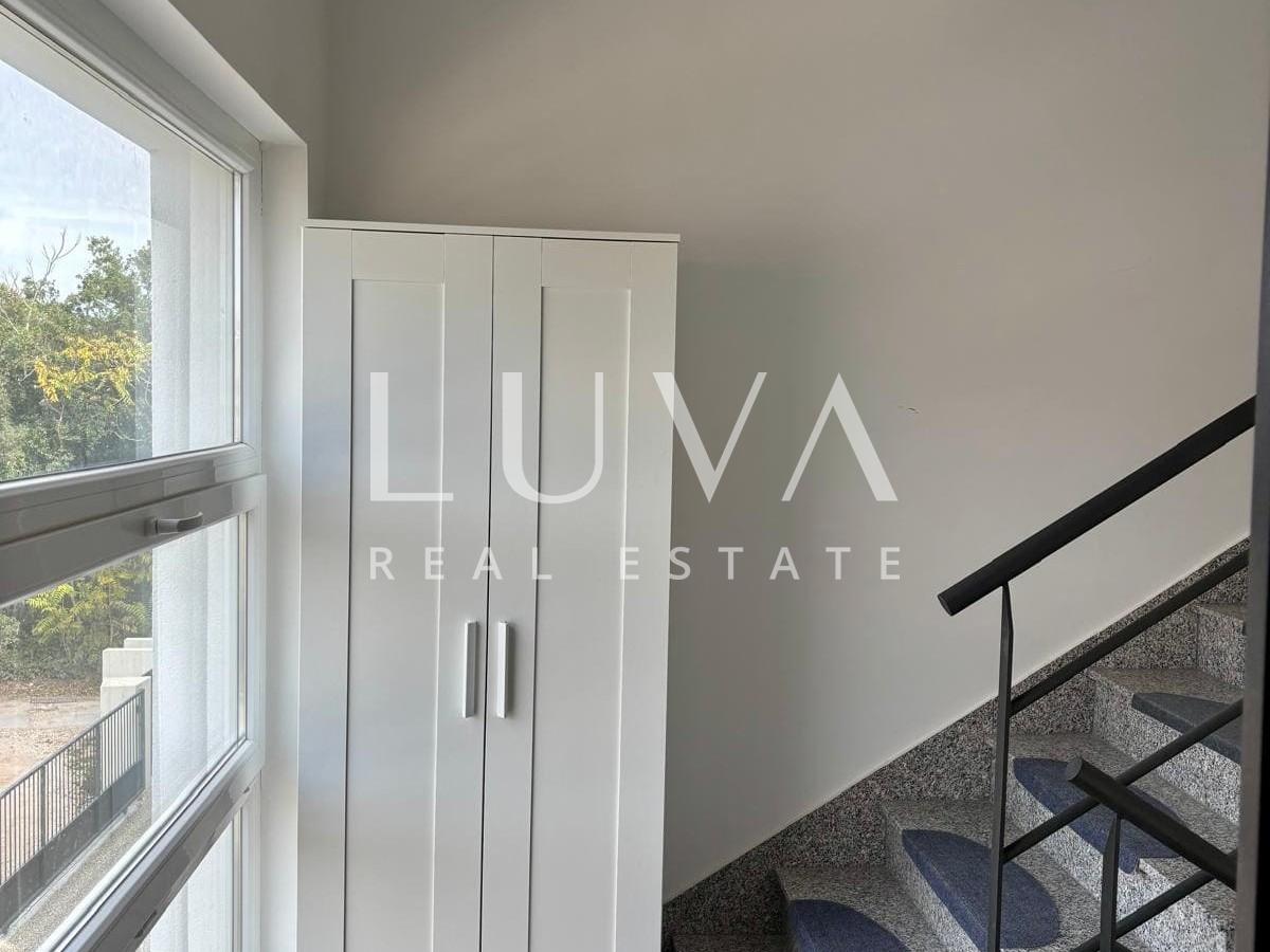 Petrčane Zadar, prostran stan od 75 m² + parking, 50 m od mora