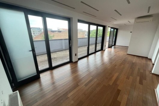 Zagreb, Medveščak, commercial space 110 m2 with terrace 51 m2 for rent