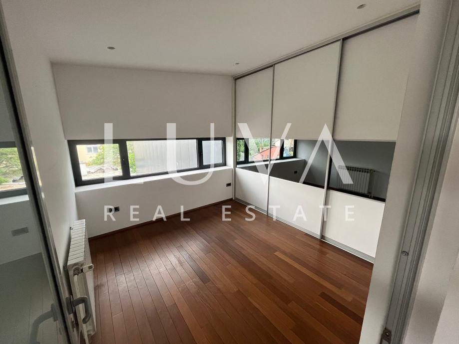 Zagreb, Medveščak, commercial space 110 m2 with terrace 51 m2 for rent