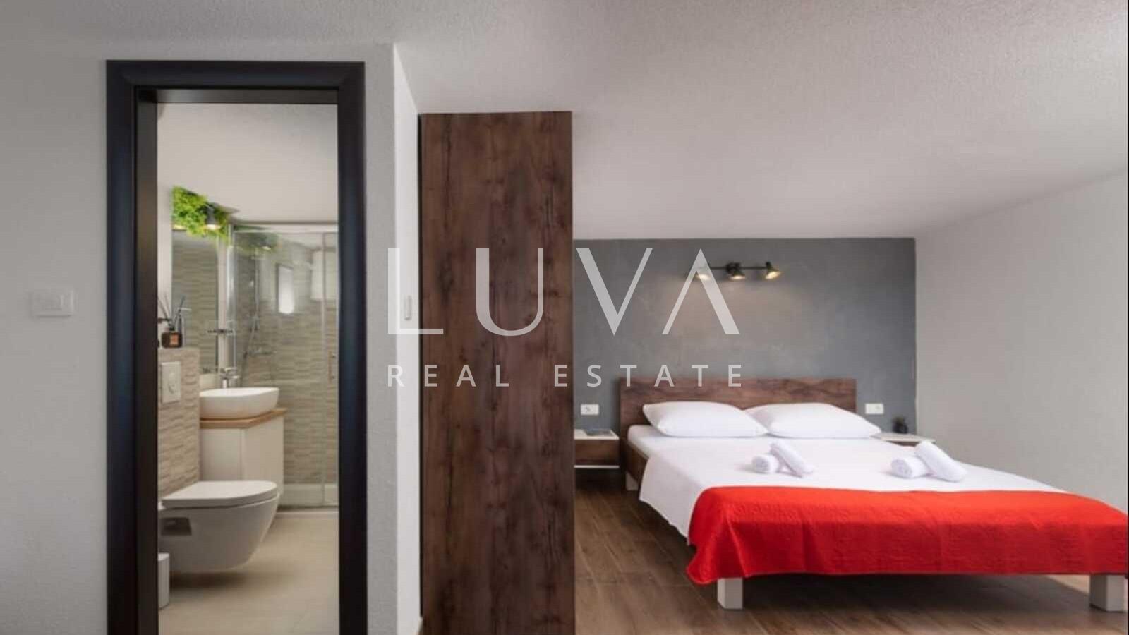 Brač, Milna, luksuzna kuća na posjedu od 10.000 m2 na prodaju
