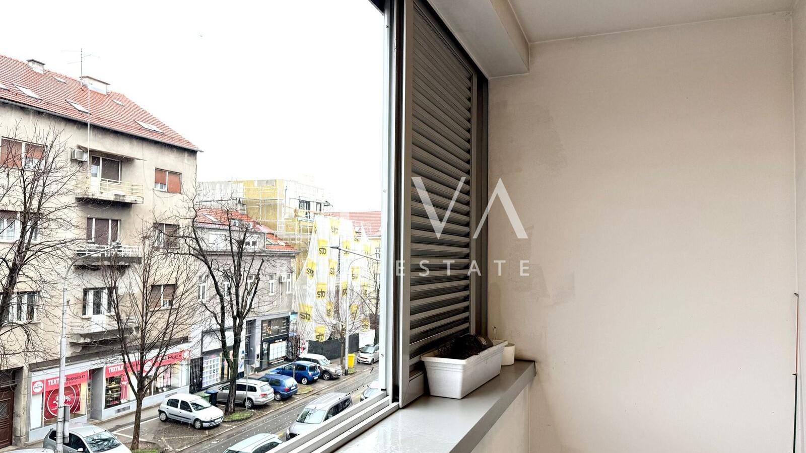 Zagreb, Kvaternik Plaza, trosoban stan 100m2, prodaja