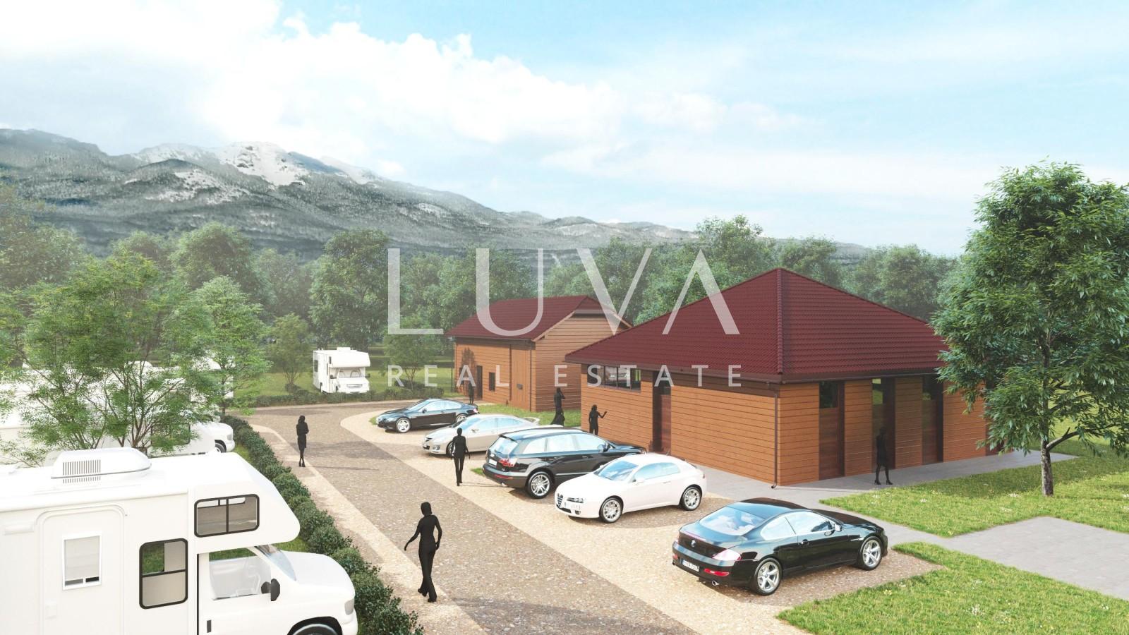 Plitvička jezera, Kompolje, investicijski projekt s građevinskim dozvolama i etno kućom, 27.840 m2