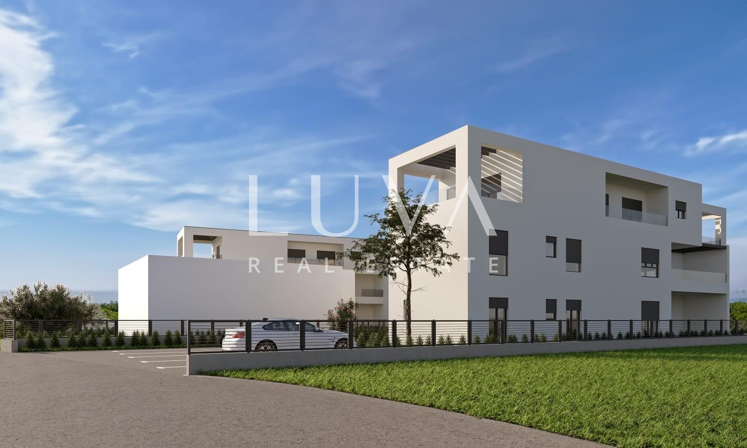 Poreč, Mali Maj, modern ground floor apartment with garden, 98.55 m2