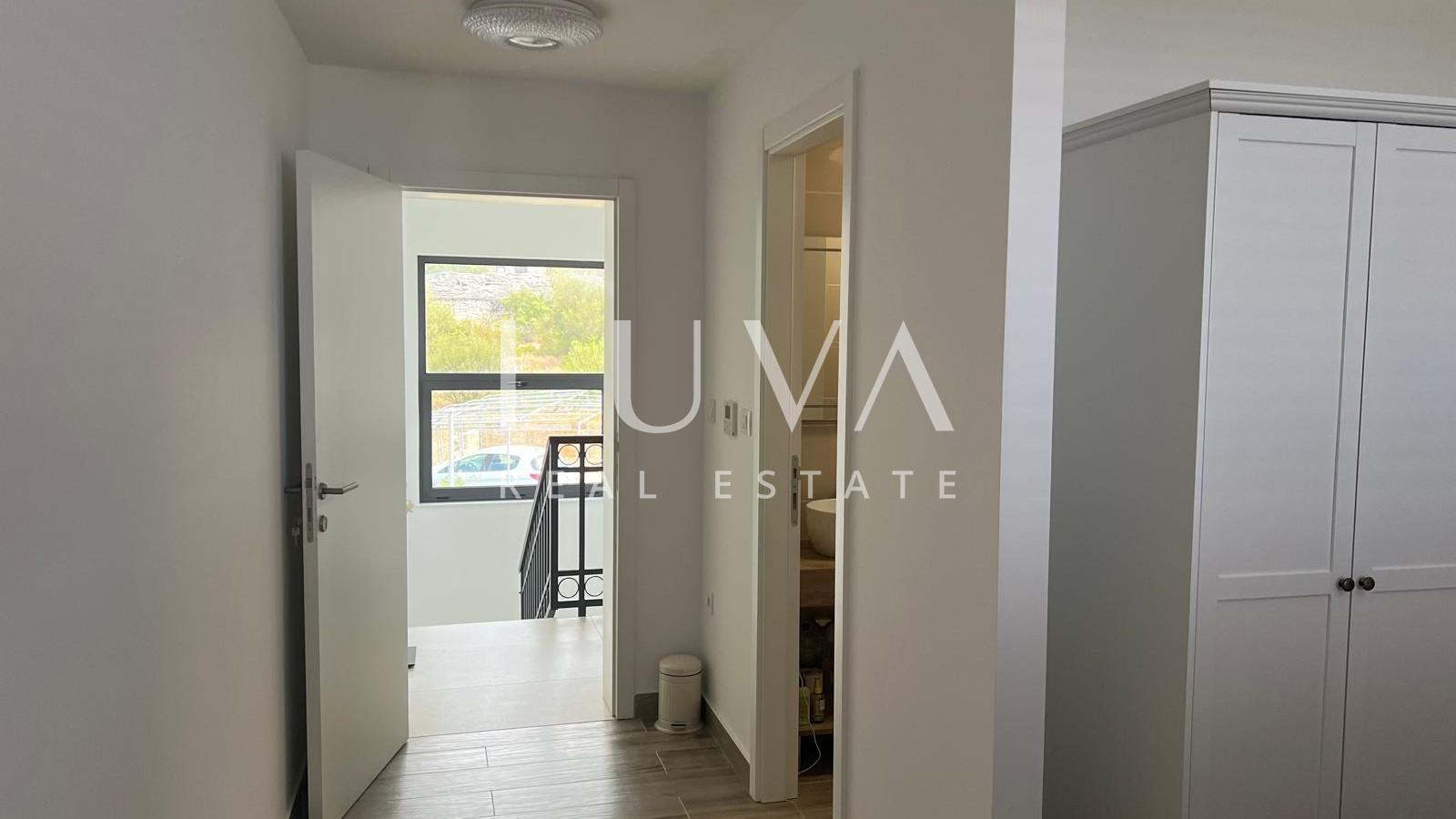 Rogoznica, modern house with pool near the sea, 263m2
