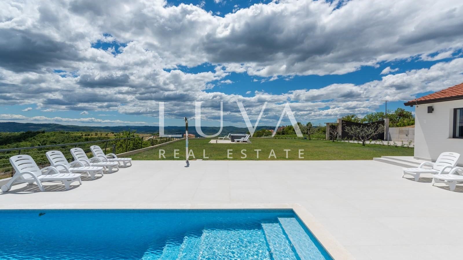 Istria, Vrh, modern villa with a unique view, 190 m2