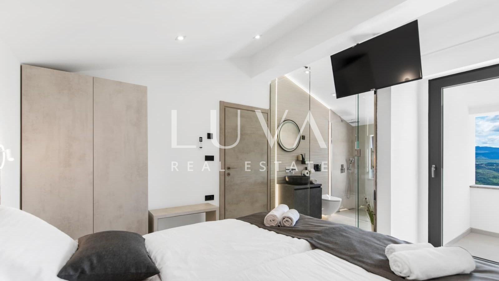 Istria, Vrh, modern villa with a unique view, 190 m2