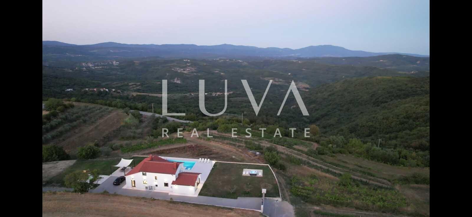 Istria, Vrh, modern villa with a unique view, 190 m2