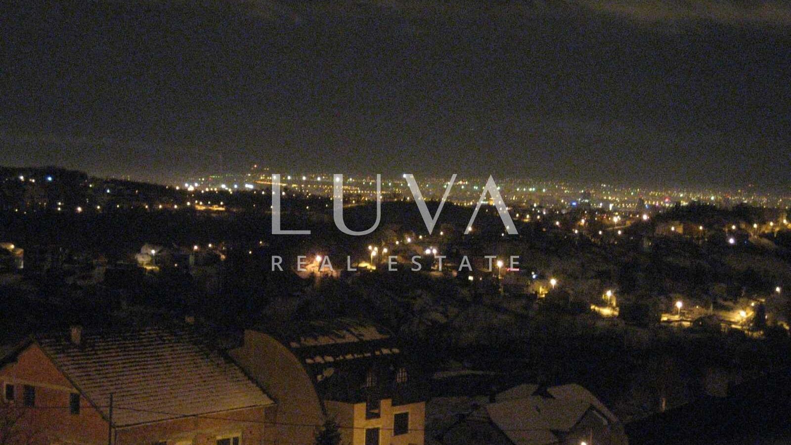 Zagreb, Mikulići, Haus mit Blick auf Zagreb, 380 m²