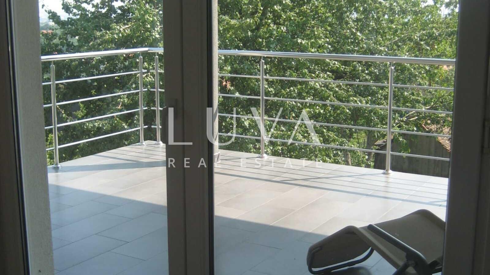 Zagreb, Mikulići, Haus mit Blick auf Zagreb, 380 m²