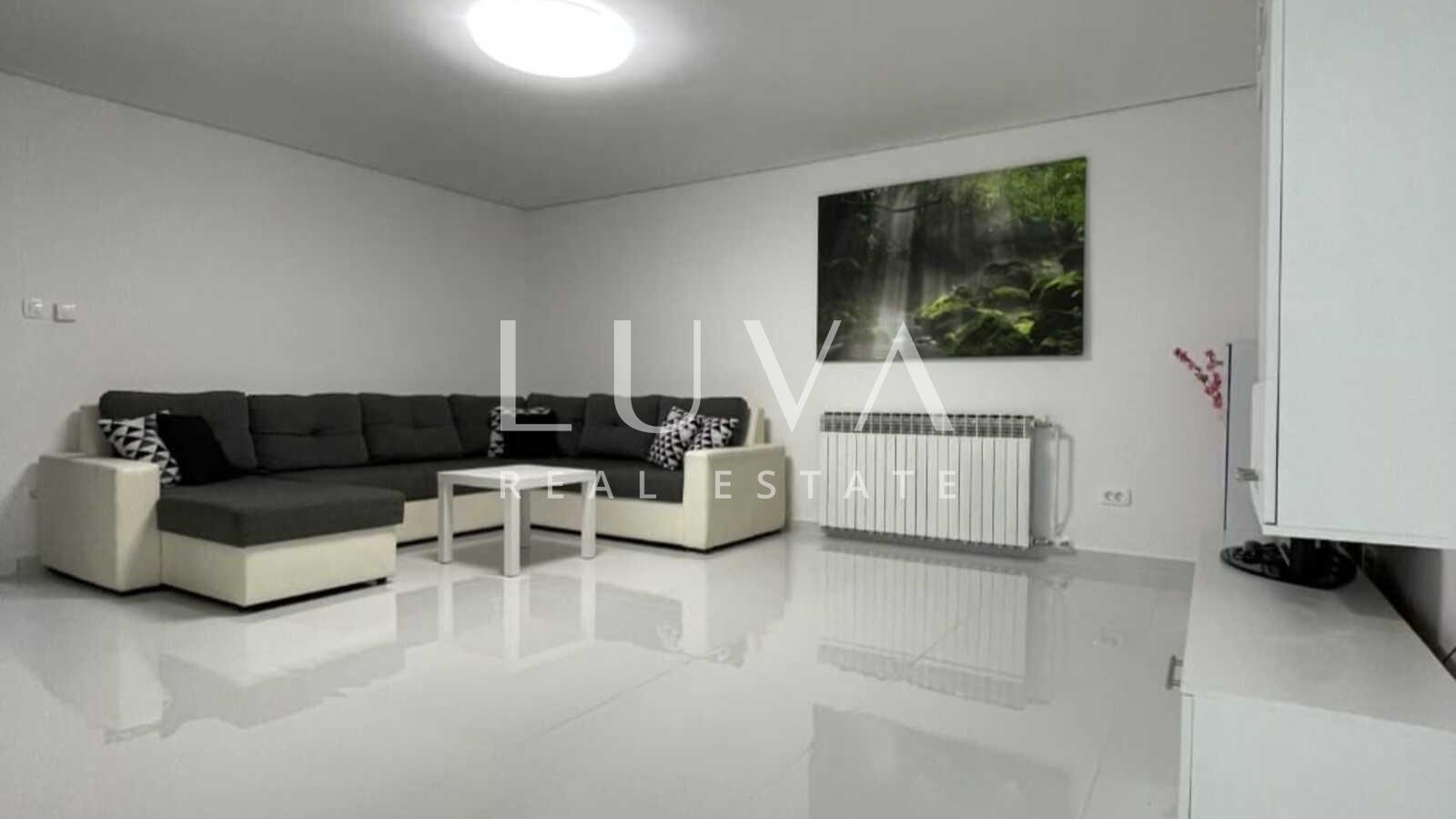 Zagreb, Mikulići, Haus mit Blick auf Zagreb, 380 m²