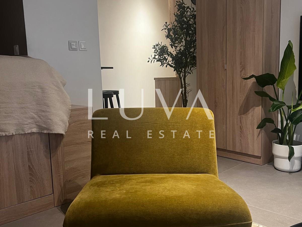 Zagreb, Zrinjevac, modern studio apartment on the ground floor, 25 m²