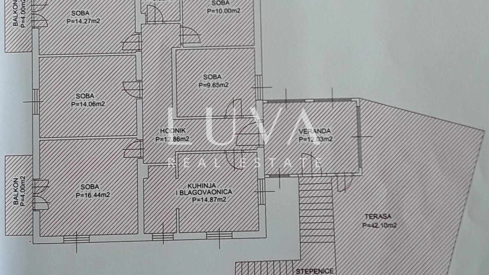 Lovran, großzügige 5-Zi.-Wohnung 168,72 m2 zu verkaufen