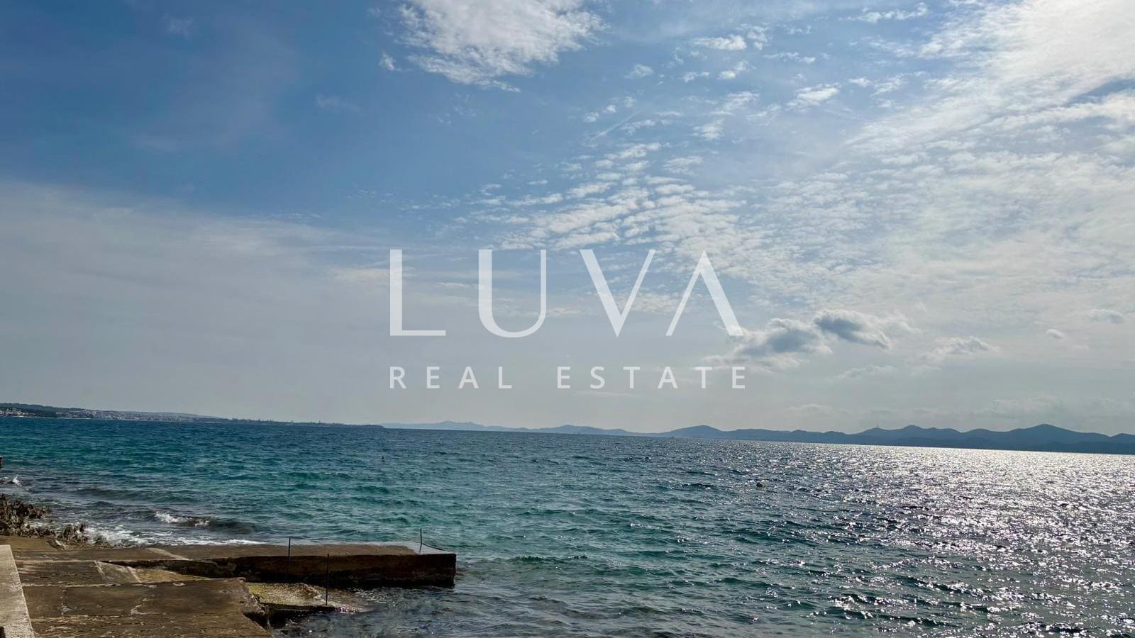 Petrčane Zadar, prostran stan od 75 m² + parking, 50 m od mora