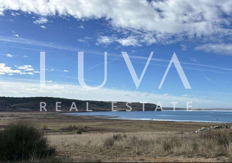 Zadar, Rtina, building plot of 3,825 m² for sale