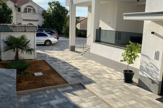 Vodice, Srima, modern apartment S2 (first floor) by the sea for sale