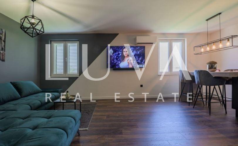 Split, Manuš, prodaje se 3-sobni namješteni stan 65m2