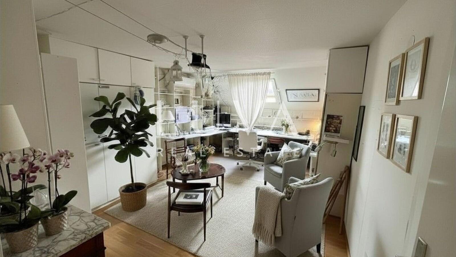 Zagreb, Britanski trg, apartment for renovation on the 3rd floor, 120 m²