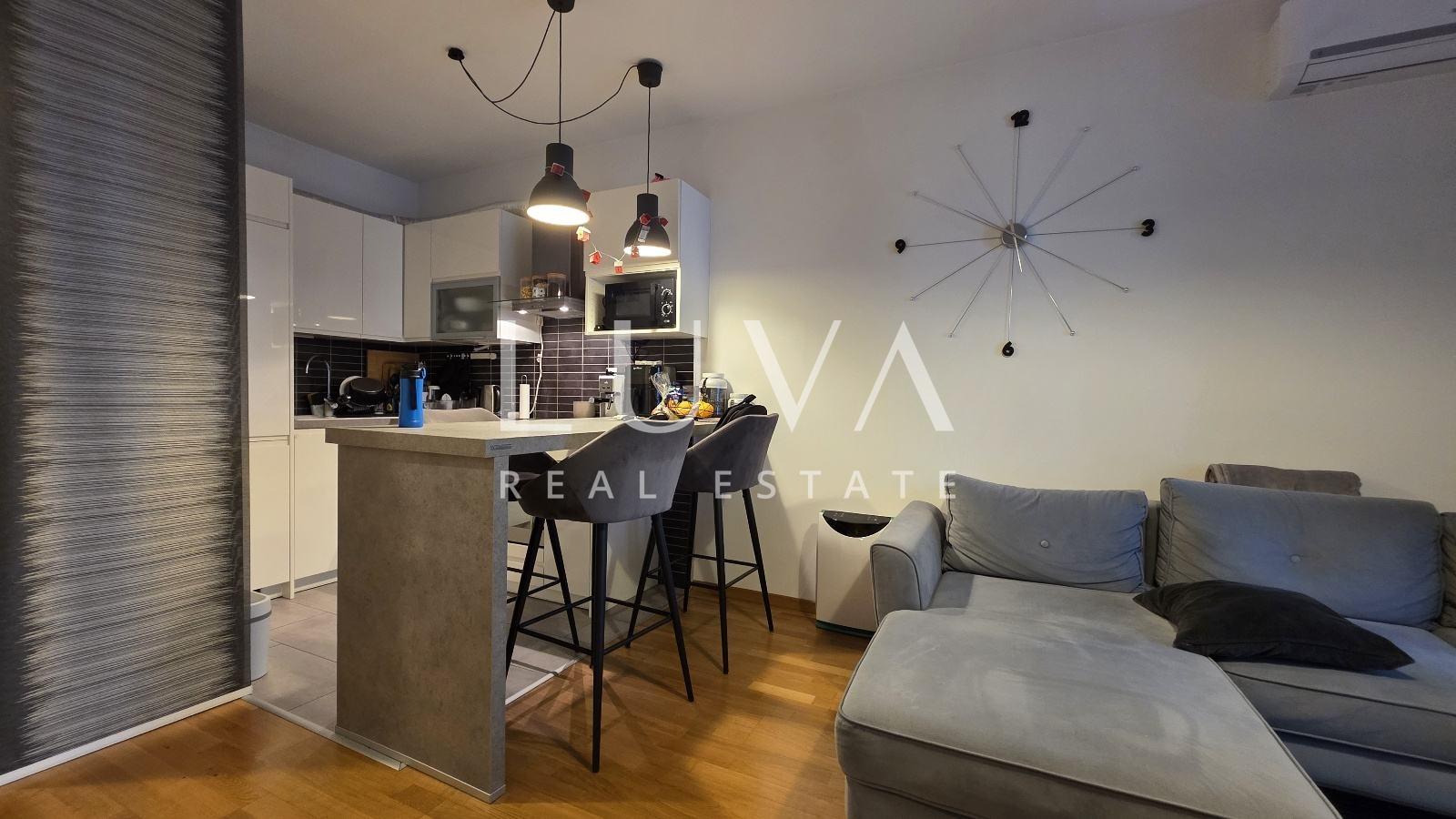 Zagreb, Darwinova, jednosoban stan na 4. katu s liftom, 52 m²
