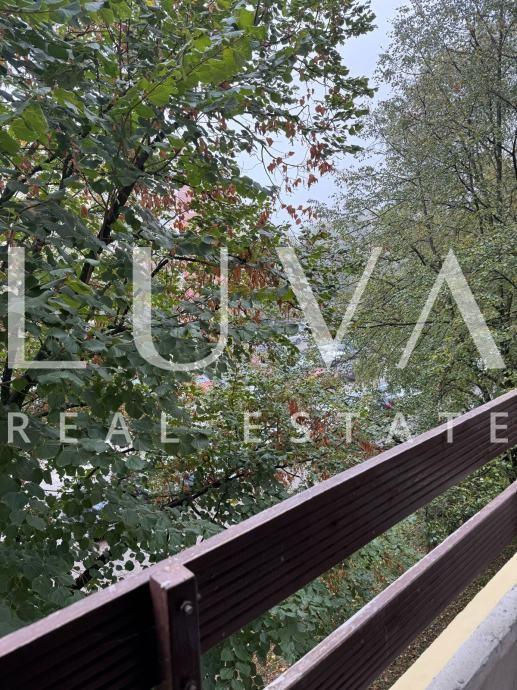 Zagreb, Jarun, Dreizimmerwohnung mit Balkon im 2. Stock, 78,26 m²