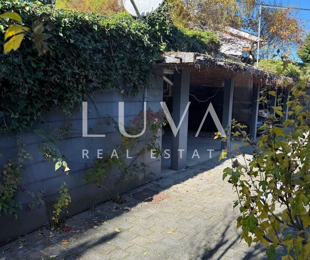 Samobor, Haus zum verkauf auf einem 2500 m2 groben grundstuck mit Panoramablick