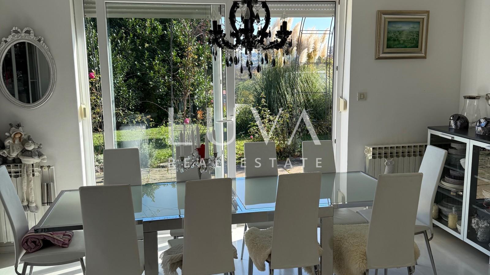 Samobor, Haus zum verkauf auf einem 2500 m2 groben grundstuck mit Panoramablick