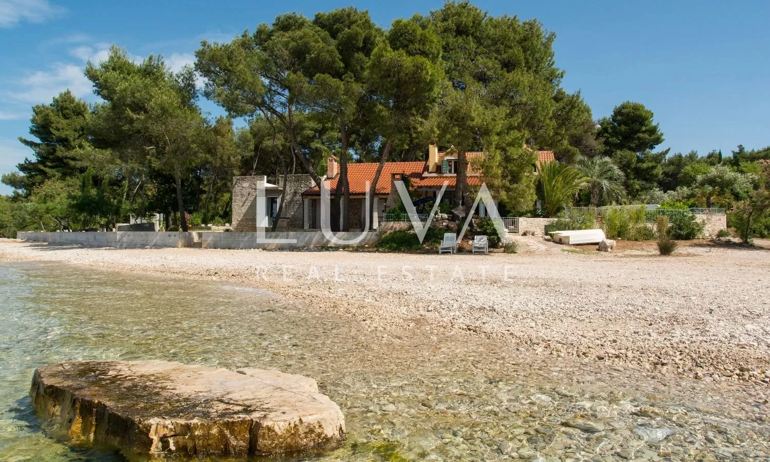 Supetar, Brač, kuća prvi red uz more, odlična prilika