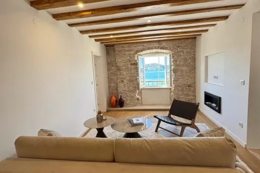 Šibenik, centar, luksuzan stan 150m2 s pogledom na more