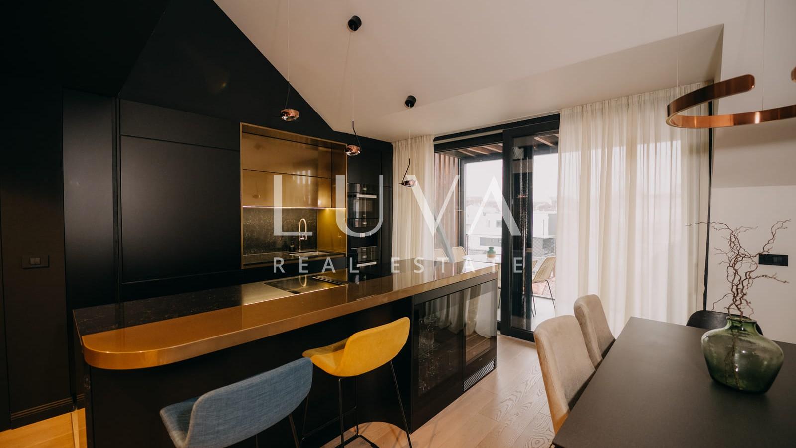 Zagreb, Jarun, luksuzan penthouse 165m2 NKP + 3GPM, prodaja