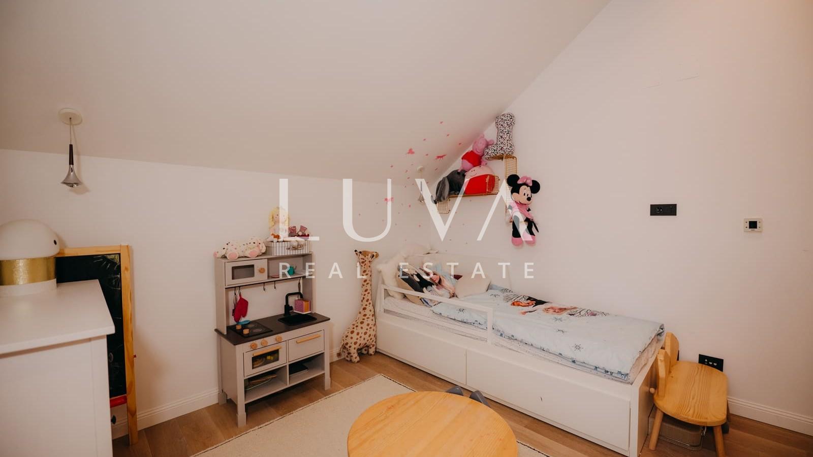 Zagreb, Jarun, luksuzan penthouse 165m2 NKP + 3GPM, prodaja