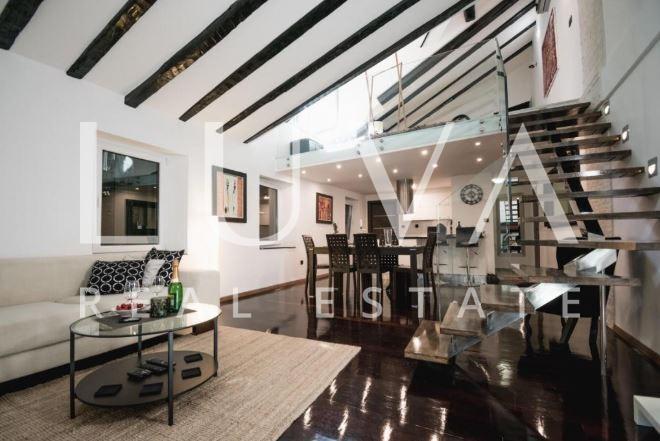 Šibenik, exklusive Wohnung 90 m2 mit Galerie im Zentrum