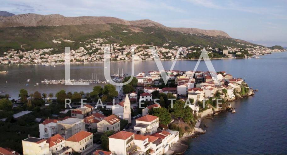 Split, Stobreč, building plot with valid location permit for sale, 1,360 m²