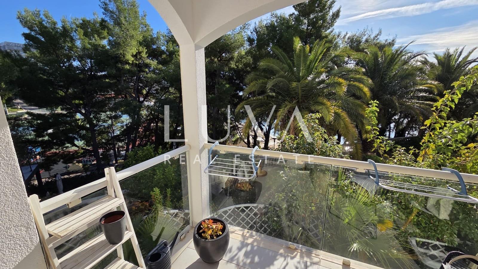 Split, Podstrana, seafront villa with 7 apartments for sale