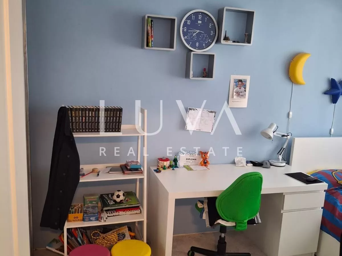 Split, Žnjan, 3s stan 70m2, lođa, na prodaju
