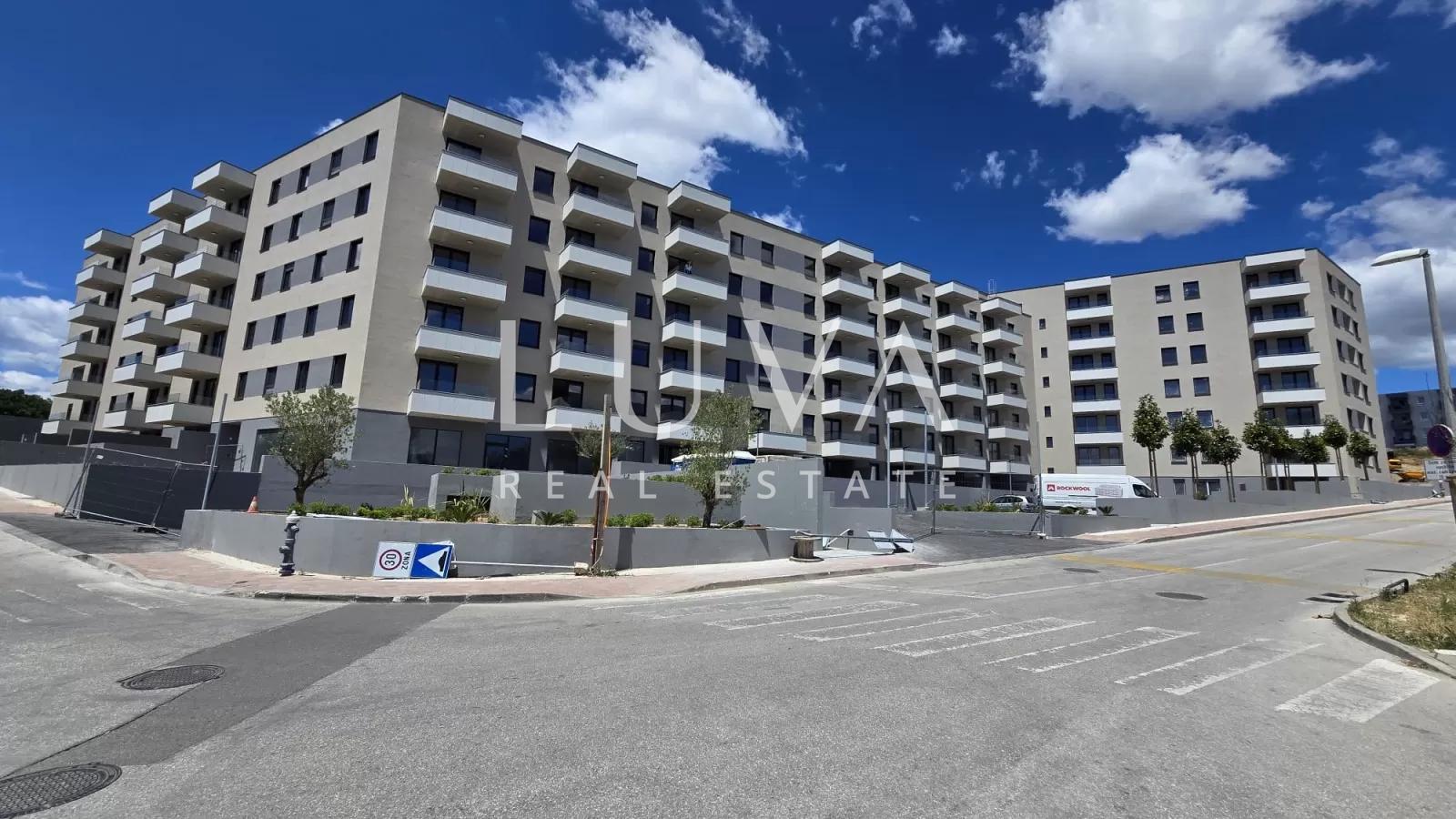 Split, Žnjan, Neubau, Maisonettewohnung 112 m² + Garage, Garten