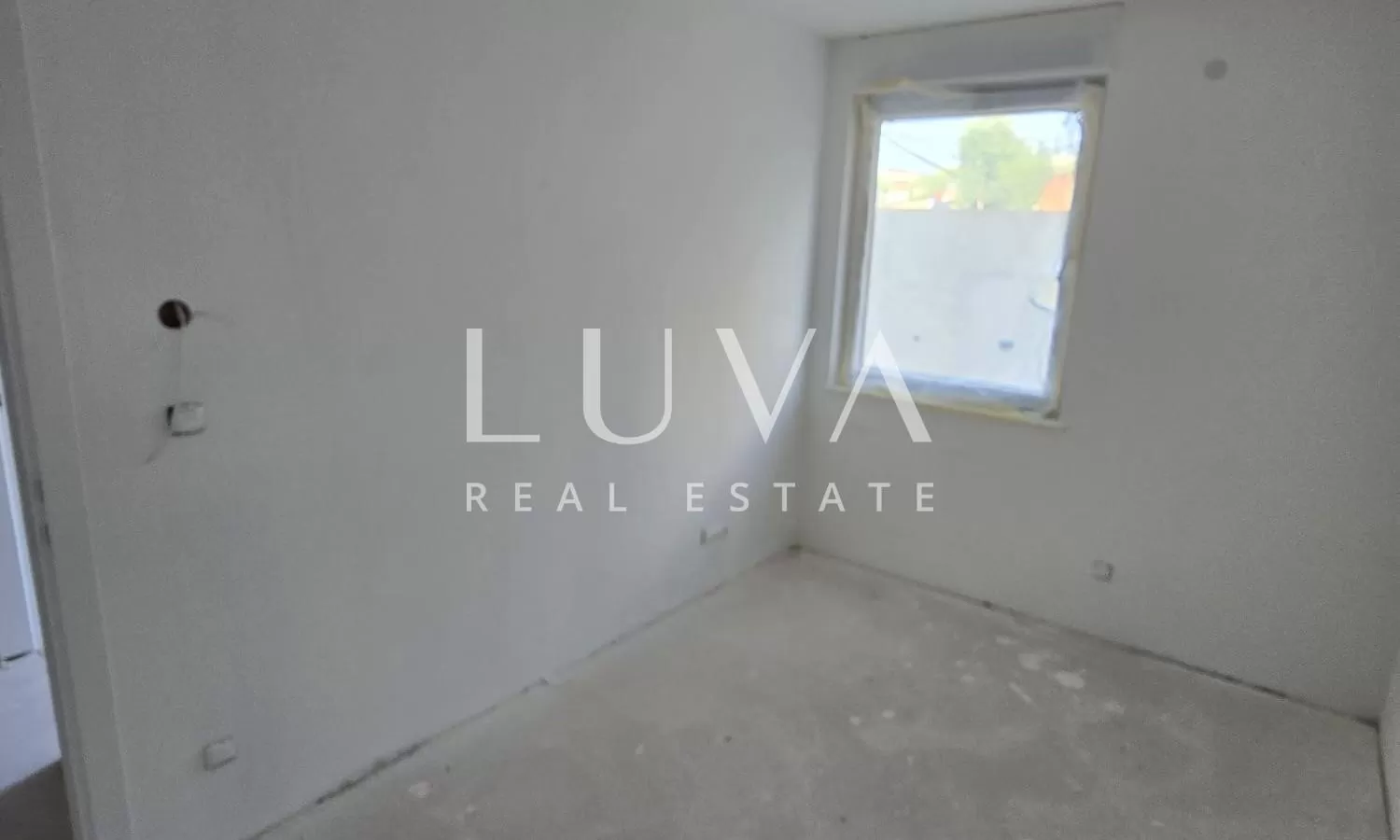 Split, Žnjan, Neubau, Maisonettewohnung 112 m² + Garage, Garten