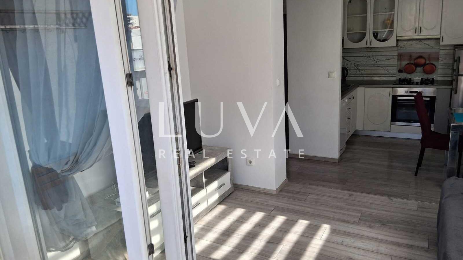 Split, Dragovode, möblierte Wohnung in einem neueren Gebäude, 40 m², zu verkaufen