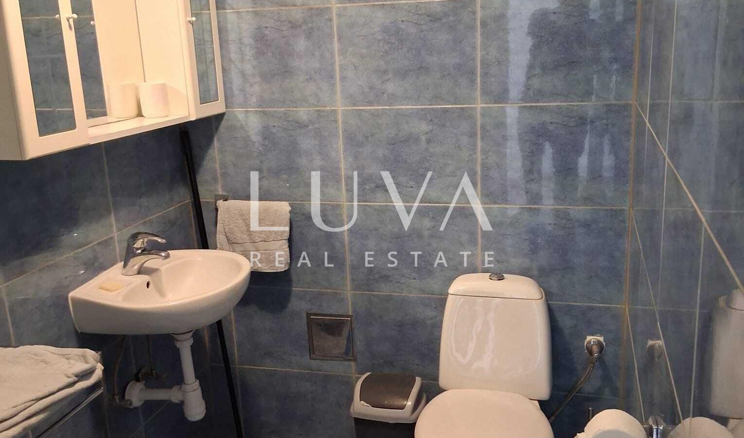 Split, Dragovode, möblierte Wohnung in einem neueren Gebäude, 40 m², zu verkaufen